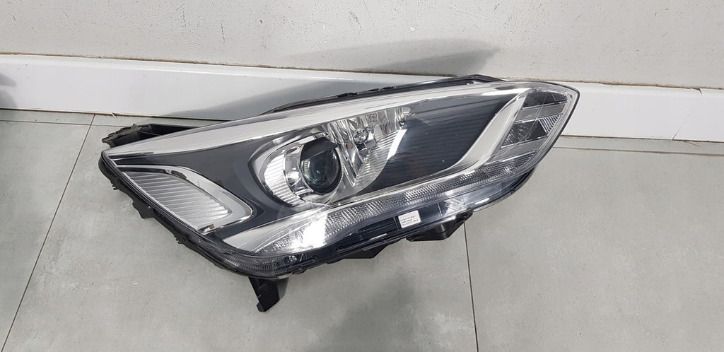 Frontscheinwerfer Ford Focus C-Max F1CB13D152-AF Xenon Rechts Headlight