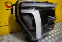 Laden Sie das Bild in den Galerie-Viewer, Frontscheinwerfer Ford ML3A-13B625-AC RL3V-13E016-Y LED Rechts Headlight SCH1743241170pw