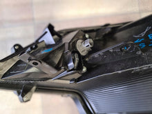 Laden Sie das Bild in den Galerie-Viewer, Frontscheinwerfer Mitsubishi Space Star 8301D446 FALSE Scheinwerfer Headlight SCH8553965189rs