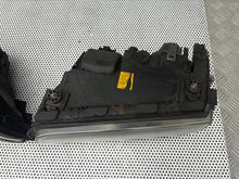 Laden Sie das Bild in den Galerie-Viewer, Frontscheinwerfer BMW E38 59-230 94-99R Ein Satz Scheinwerfer Headlight SCH7455891902ll