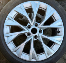 Load image into Gallery viewer, 1x Alufelge 18 Zoll 8.0" 5x112 44ET 3P0601025E 3P0601025GH Skoda Superb I FEL9729380374ok