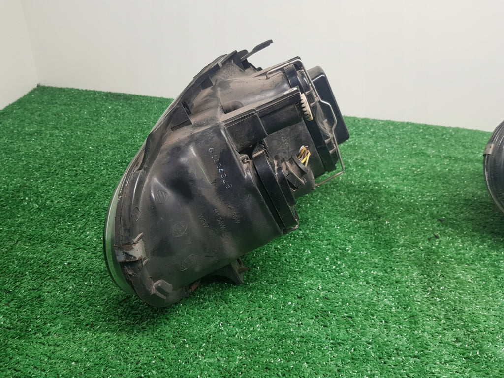 Frontscheinwerfer VW Golf I 08-341-1108R 08-341-1108L Ein Satz Headlight SCH3753041164ux