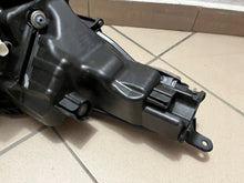 Laden Sie das Bild in den Galerie-Viewer, Frontscheinwerfer Toyota 4 Yaris Full LED Links Scheinwerfer Headlight SCH8669385600du