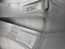 Laden Sie das Bild in den Galerie-Viewer, 1x Alufelge 19 Zoll 8.5" 5x114.3 35ET Glanz Silber 1027241-00-A Tesla Model S FEL7413452862jd