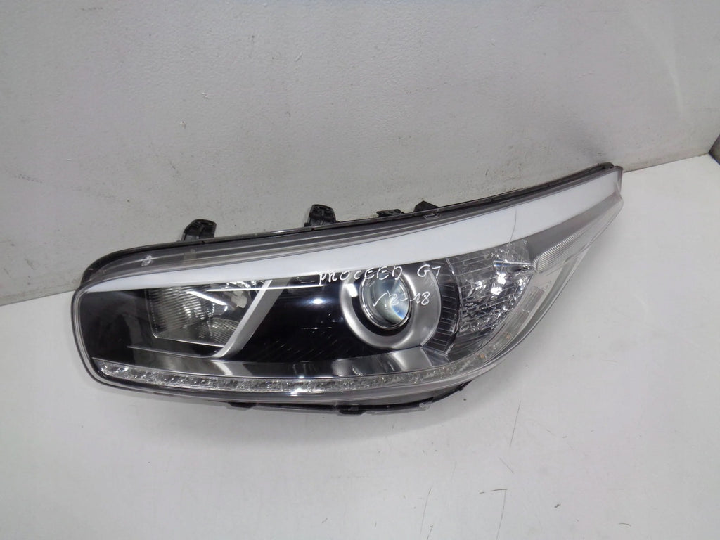 Frontscheinwerfer Kia Ceed 92101A2390 92101-A2390 Xenon Links Headlight