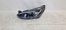 Laden Sie das Bild in den Galerie-Viewer, Frontscheinwerfer Ford Focus IV JX7B-13E017-AJ LED Ein Stück (Rechts oder Links) SCH5560955537hz