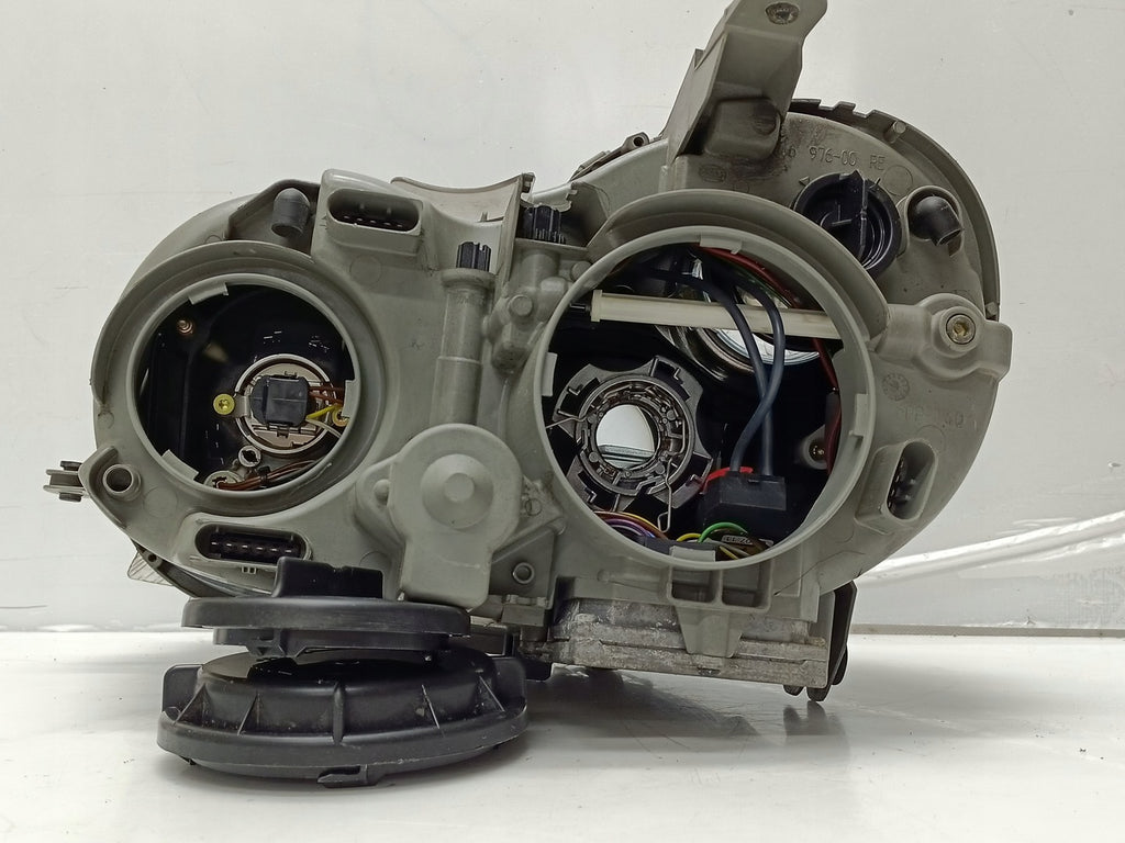 Frontscheinwerfer Mercedes-Benz Coupe Cl203 152738-00 Xenon Rechts Headlight SCH9547818060ys