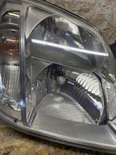Laden Sie das Bild in den Galerie-Viewer, Frontscheinwerfer Opel Meriva A 93321052 93321053 Ein Satz Headlight SCH2641442509wp