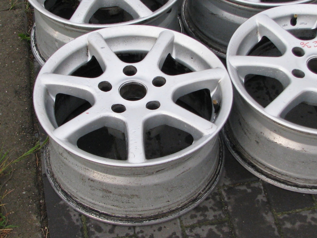 4x Alufelge 15 Zoll 7.0" 5x120 47ET Matt Silber BMW Rim Wheel FEL9452606248cx
