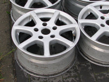Laden Sie das Bild in den Galerie-Viewer, 4x Alufelge 15 Zoll 7.0" 5x120 47ET Matt Silber BMW Rim Wheel FEL9452606248cx