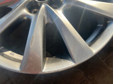 Laden Sie das Bild in den Galerie-Viewer, 1x Alufelge 18 Zoll 7.0" 5x114.3 45ET Glanz Silber 9965B37080 Mazda Rim Wheel FEL6746132452cq