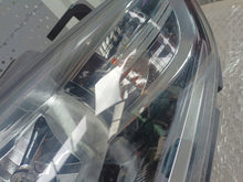 Load image into Gallery viewer, Frontscheinwerfer Hyundai Elantra 92102F26 Rechts Scheinwerfer Headlight