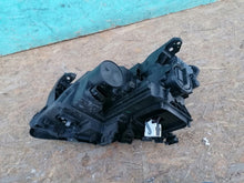 Laden Sie das Bild in den Galerie-Viewer, Frontscheinwerfer Mercedes-Benz Gla A1569061800 Xenon Rechts Headlight SCH7327860789jq