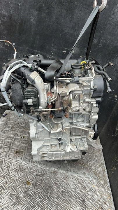 Motor VW Passat Variant DGEB 1.4 156PS 115kW 2022 Hybrid Engine Komplett