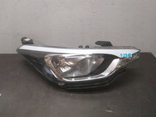 Laden Sie das Bild in den Galerie-Viewer, Frontscheinwerfer Hyundai I20 II 92102-C8000 LED Rechts Scheinwerfer Headlight