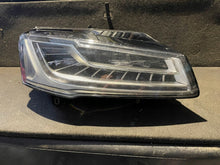 Laden Sie das Bild in den Galerie-Viewer, Frontscheinwerfer Audi A8 4H0941035 4H0941036 Ein Satz Scheinwerfer Headlight