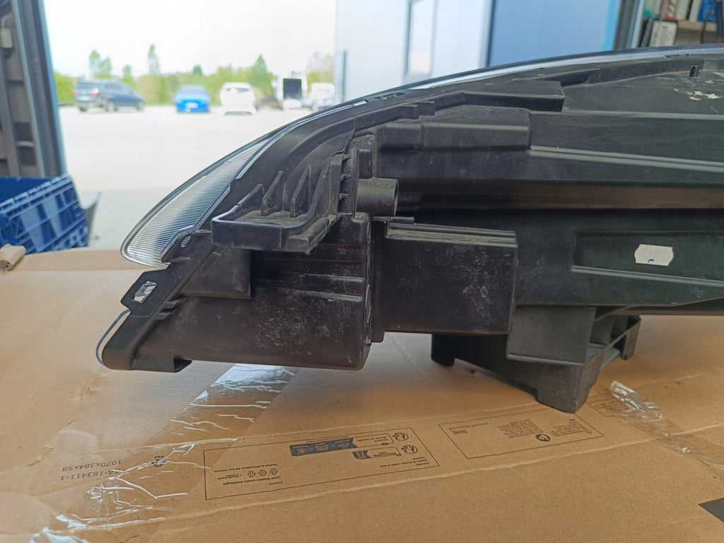Frontscheinwerfer Ford Kuga LV4B-13E014-FE 20244B-13E014-FE LED Rechts Headlight SCH3275408486be
