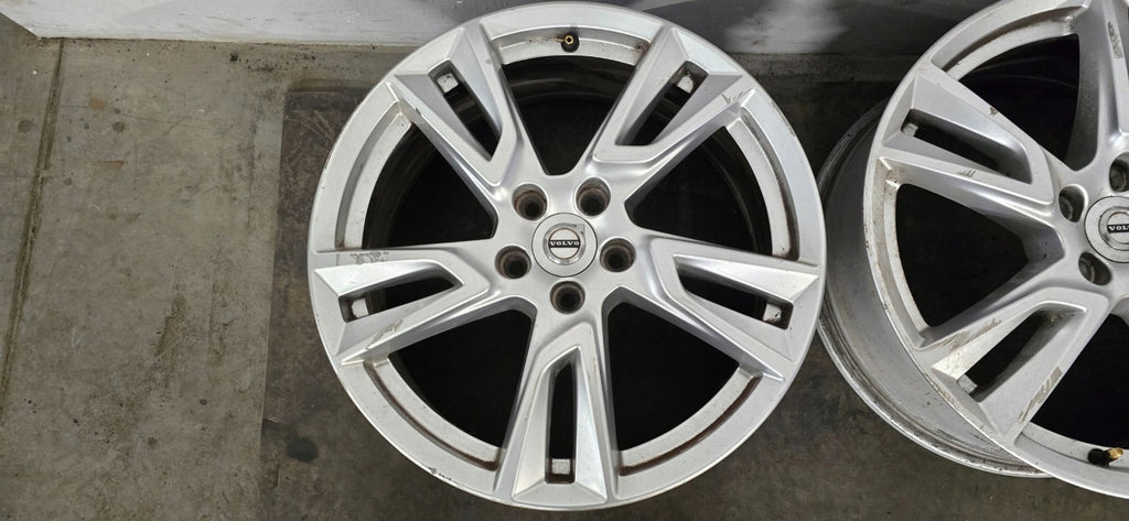1x Alufelge 18 Zoll 7.5" 5x108 42ET Glanz Silber 31362839 Volvo V60 S60 FEL7036496227vz