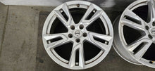 Laden Sie das Bild in den Galerie-Viewer, 1x Alufelge 18 Zoll 7.5" 5x108 42ET Glanz Silber 31362839 Volvo V60 S60 FEL7036496227vz