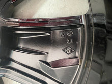 Load image into Gallery viewer, 1x Alufelge 20 Zoll 7.0" 5x114.3 34ET 403003990R Renault Megane IV E-Tech FEL9351885274as