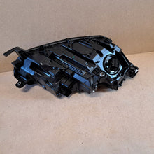 Load image into Gallery viewer, Frontscheinwerfer Skoda Octavia 5E4941015A LED Links Scheinwerfer Headlight SCH9055291946ie