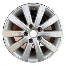 Laden Sie das Bild in den Galerie-Viewer, 1x Alufelge 17 Zoll 7.0&quot; 5x120 55ET Glanz Silber 7E0601025C VW T6 T5 Rim Wheel