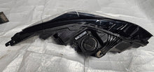 Laden Sie das Bild in den Galerie-Viewer, Frontscheinwerfer Opel Astra 7960300004 LED Links Scheinwerfer Headlight SCH9685152475zw
