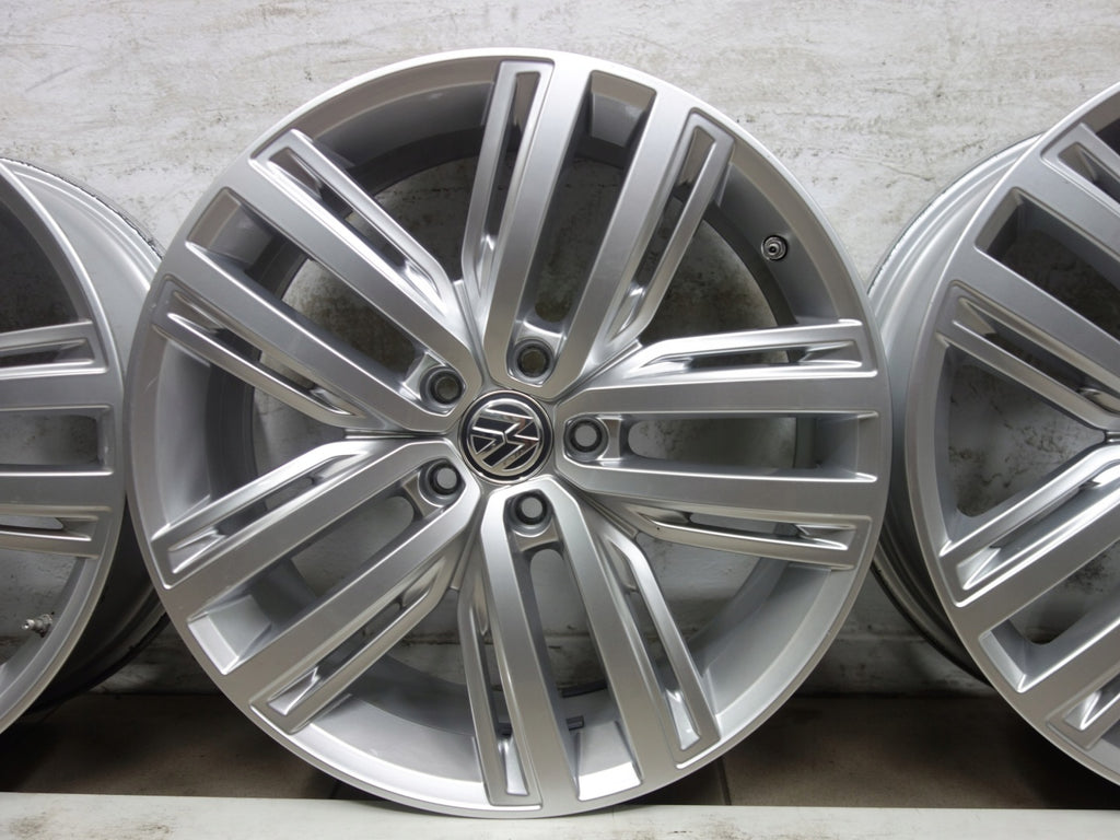 4x Alufelge 19 Zoll 7.0" 5x112 43ET 5NA601025N VW Passat Tiguan Sharan Rim Wheel FEL9652872634og