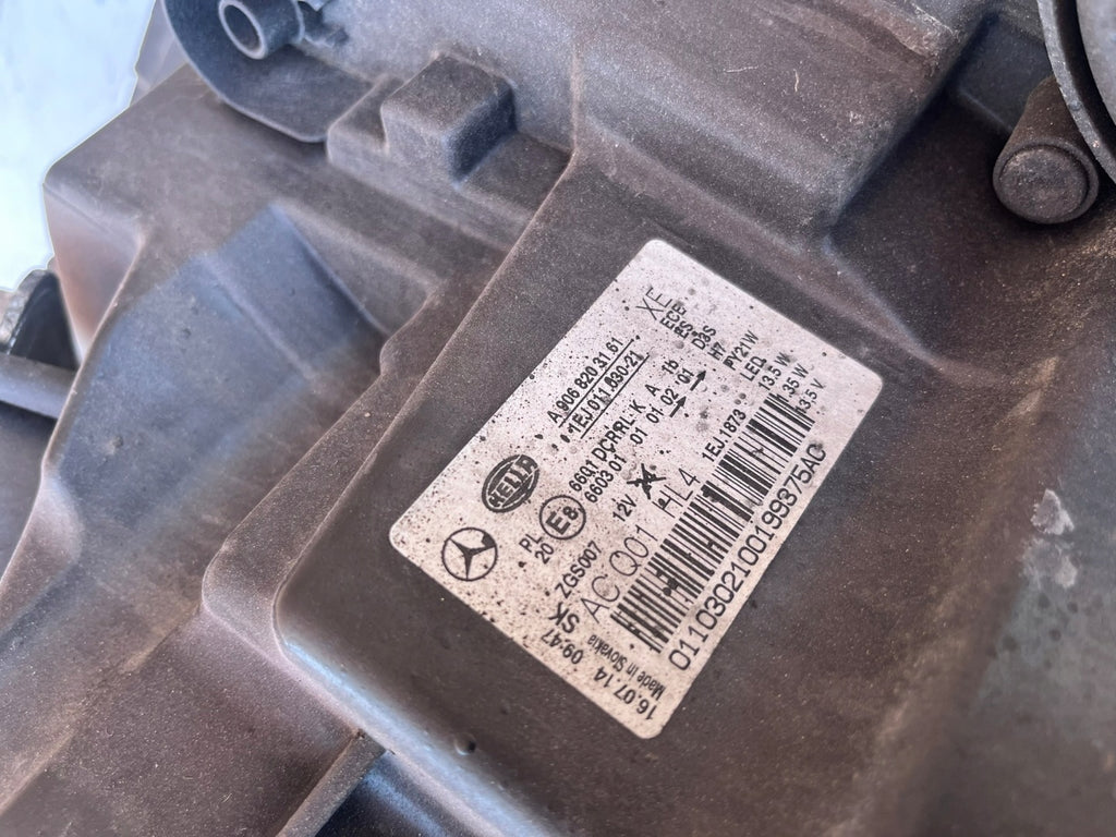 Frontscheinwerfer Mercedes-Benz Sprinter A9068203161 Links Headlight SCH3221155117zu