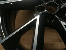 Load image into Gallery viewer, 1x Alufelge 18 Zoll 7.0&quot; 5x112 39ET Schwarz 657601025 Skoda Scala Rim Wheel