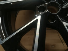 Laden Sie das Bild in den Galerie-Viewer, 1x Alufelge 18 Zoll 7.0" 5x112 39ET 657601025G Skoda Rim Wheel FEL8845433111gi