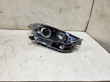 Laden Sie das Bild in den Galerie-Viewer, Frontscheinwerfer Toyota Yaris Rechts Scheinwerfer Headlight SCH9073667994xc