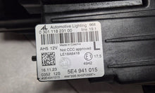 Laden Sie das Bild in den Galerie-Viewer, Frontscheinwerfer Skoda Octavia IV LE18A6418 5E4941015030111823100 Rechts SCH6077942778np