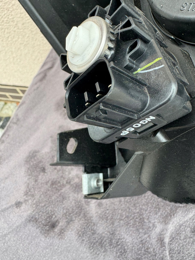 Frontscheinwerfer Mitsubishi Space Star 8301D446 Full Led Rechts oder Links