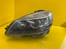 Laden Sie das Bild in den Galerie-Viewer, Frontscheinwerfer Mercedes-Benz W204 A2048207561 Xenon Links Headlight SCH8961851749fs
