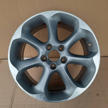 Laden Sie das Bild in den Galerie-Viewer, 1x Alufelge 17 Zoll 7.5&quot; 5x108 55ET 31255953 Volvo V70 C30 S40 V50 Rim Wheel