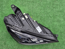 Laden Sie das Bild in den Galerie-Viewer, Frontscheinwerfer Mercedes-Benz Gle A1679061700 Rechts Scheinwerfer Headlight SCH9139894822dd