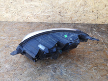 Laden Sie das Bild in den Galerie-Viewer, Frontscheinwerfer Peugeot Expert 9803572580 Rechts Scheinwerfer Headlight SCH9703546831qz