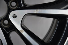 Laden Sie das Bild in den Galerie-Viewer, 1x Alufelge 18 Zoll 8.0" 5x112 43ET Glanz Schwarz A2134011600 Mercedes-Benz FEL8038033586yr