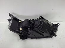 Laden Sie das Bild in den Galerie-Viewer, Frontscheinwerfer Dacia Sandero III 260602561R LED Ein Stück (Rechts oder Links)