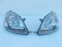 Load image into Gallery viewer, Frontscheinwerfer Toyota Yaris LED Ein Satz Scheinwerfer Headlight SCH9711087905bq