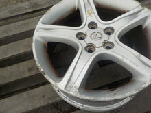Laden Sie das Bild in den Galerie-Viewer, 1x Alufelge 17 Zoll 7.0" 5x114.3 50ET Lexus Is 200 Rim Wheel FEL7068457420cw