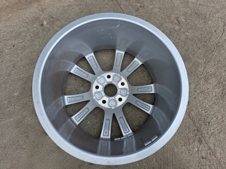 1x Alufelge 17 Zoll 8.0" 5x112 46ET Glanz 8Y0601025CC Audi A3 I Rim Wheel FEL8914336849md
