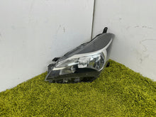 Load image into Gallery viewer, Frontscheinwerfer Toyota Yaris LED Ein Stück (Rechts oder Links) Headlight SCH5175172269iw