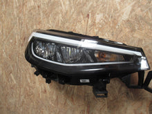 Laden Sie das Bild in den Galerie-Viewer, Frontscheinwerfer Mercedes-Benz Id.4 11B941006A 11B941005A Rechts oder Links