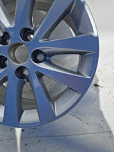 Load image into Gallery viewer, 1x Alufelge 16 Zoll 6.5&quot; 4x114.3 39ET Glanz Silber PW457-05000 Toyota Rim Wheel