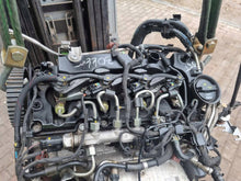 Laden Sie das Bild in den Galerie-Viewer, Motor Audi DET 2.0 TDI 30TKm Diesel Engine Unkomplett