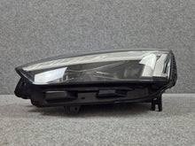 Laden Sie das Bild in den Galerie-Viewer, Frontscheinwerfer Audi A5 8W6941085 030112023500 LED Rechts oder Links SCH9194468122zu