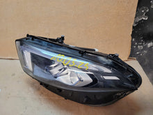 Laden Sie das Bild in den Galerie-Viewer, Frontscheinwerfer Mercedes-Benz W177 A1779063705 LED Rechts oder Links SCH2597595475ok