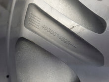 Laden Sie das Bild in den Galerie-Viewer, 1x Alufelge 17 Zoll 6.5&quot; 4x100 40ET 403001489R MA-DAR81 Renault Clio IV Captur I